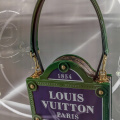 Louis Vuitton Journeys-032919764